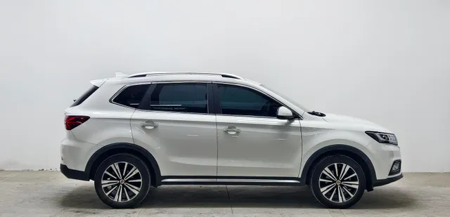 Roewe RX5