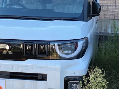 Mitsubishi Delica Mini