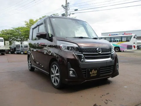 Nissan Dayz Roox