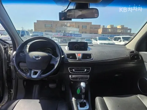 Renault SM3