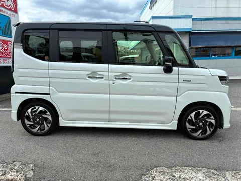 Suzuki Spacia Custom