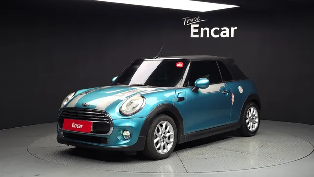 MINI Cooper Convertible