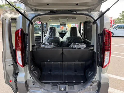 Suzuki Spacia Gear