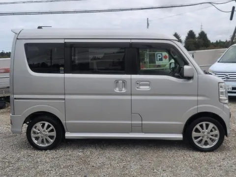 Nissan Clipper Rio