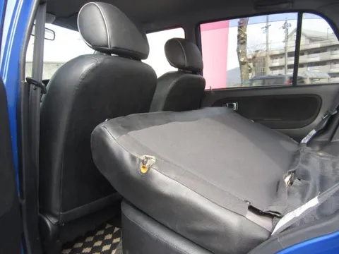 Daihatsu Mira Gino