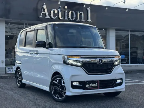 Honda N-BOX Custom