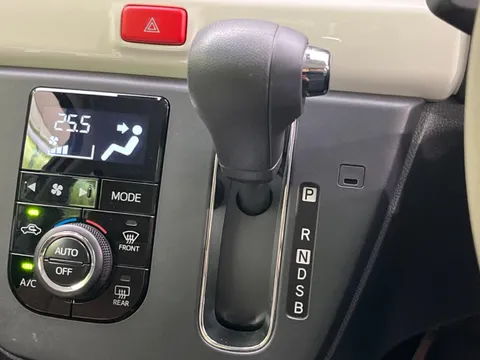 Daihatsu Mira Tocot