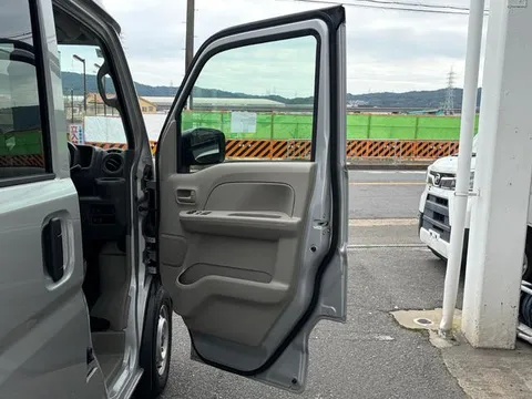 Nissan Clipper