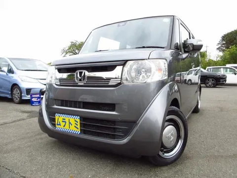 Honda N-BOX Slash