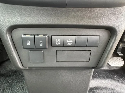 Nissan Clipper Van