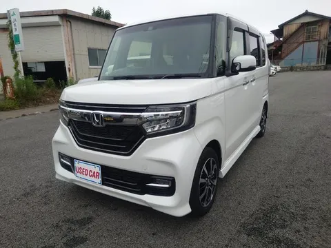 Honda N-BOX Custom