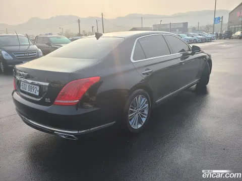 Genesis G90 (EQ900)
