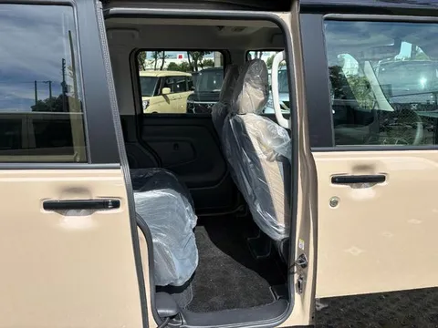 Mitsubishi Delica Mini