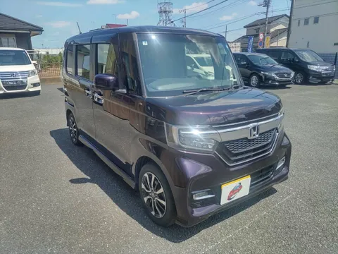 Honda N-BOX Custom