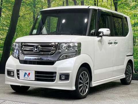 Honda N-BOX Custom