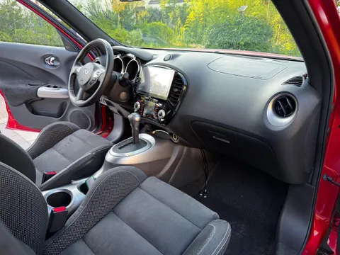 Infiniti ESQ