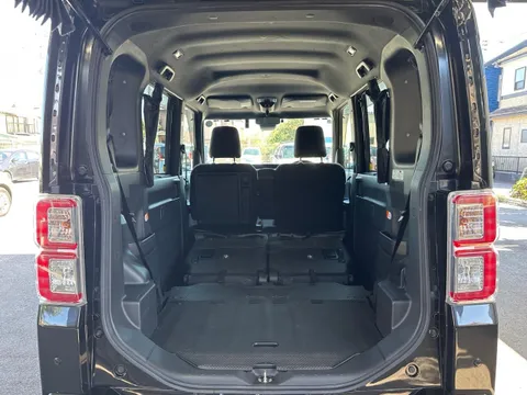 Toyota Pixis Mega