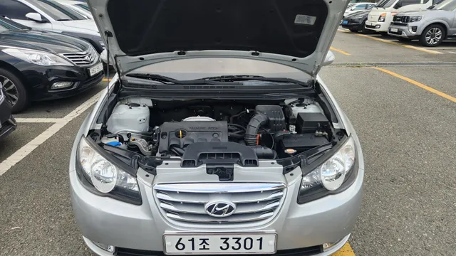 Hyundai Elantra (Avante)