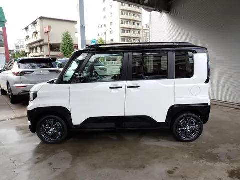 Mitsubishi Delica Mini