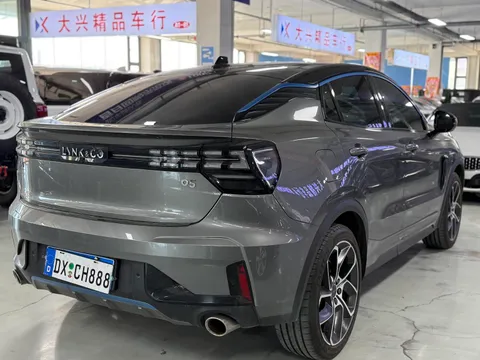 Lynk & Co Lynk & Co 05