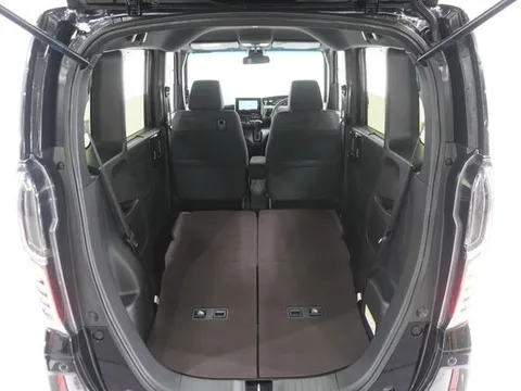 Honda N-BOX Custom