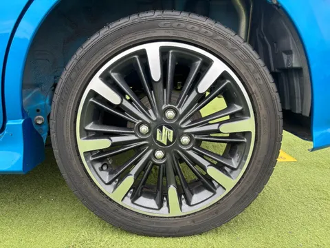 Suzuki Spacia Custom