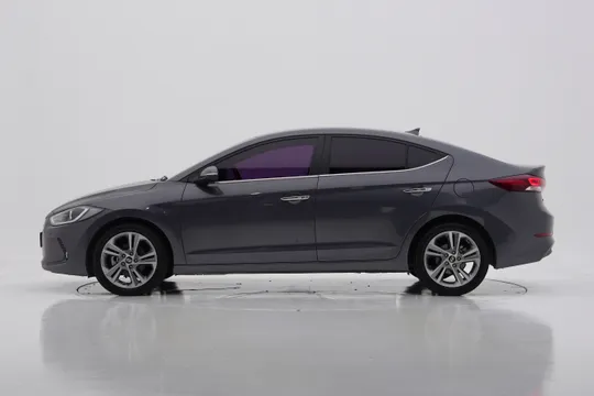 Hyundai Elantra (Avante)