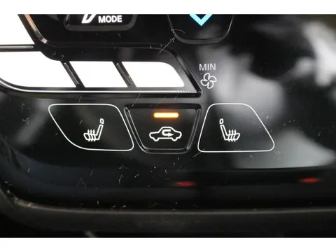 Mitsubishi eK X