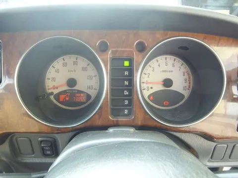Daihatsu Mira Gino