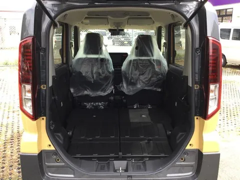 Suzuki Spacia Gear