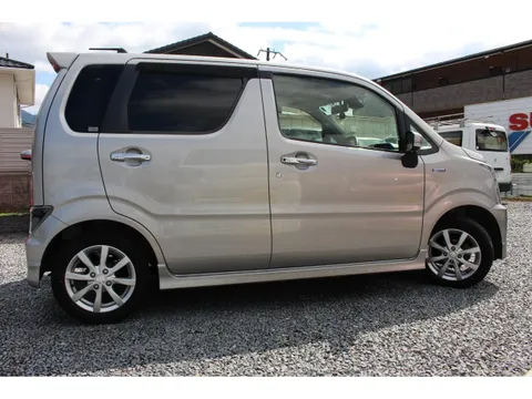 Suzuki Wagon R Stingray
