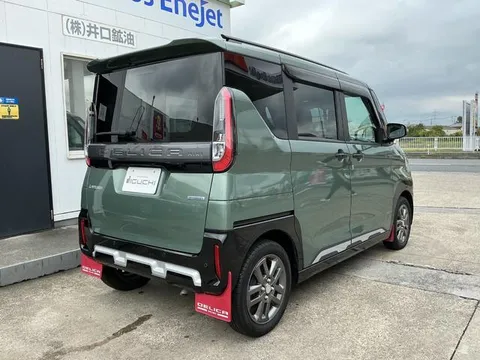 Mitsubishi Delica Mini