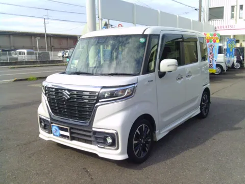 Suzuki Spacia Custom