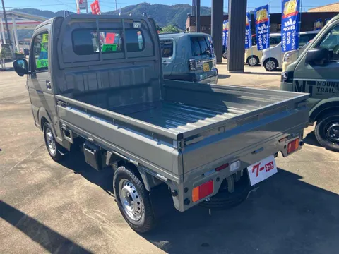 Nissan Clipper Truck