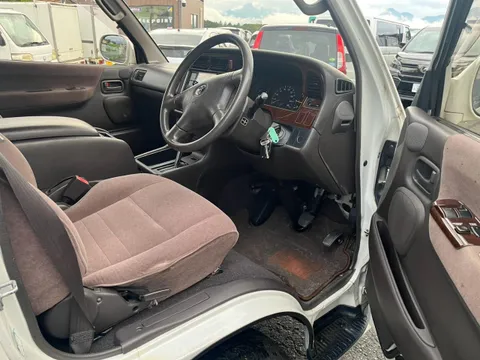Toyota HiAce Wagon