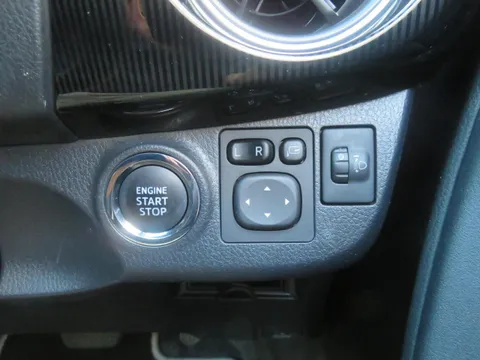 Toyota Yaris (Vitz)