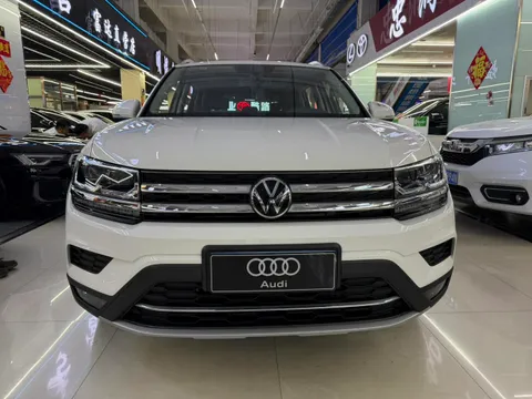 Volkswagen Tharu