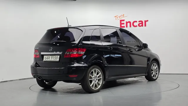 Mercedes-Benz B-Class