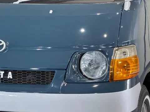 Toyota TownAce Van