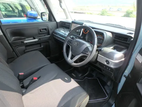Suzuki Spacia Gear
