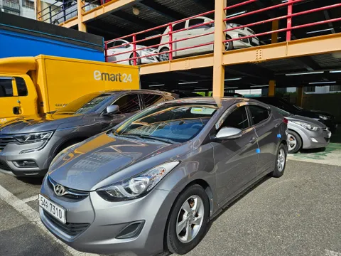 Hyundai Elantra (Avante)