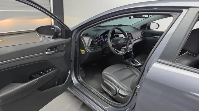 Hyundai Elantra (Avante)
