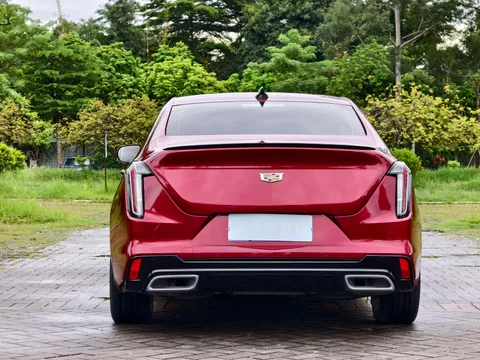 Cadillac CT4