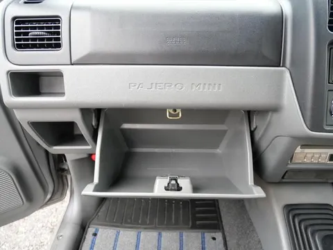 Mitsubishi Pajero Mini