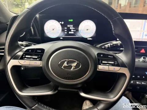 Hyundai Elantra (Avante)