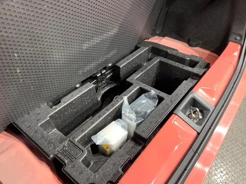 Daihatsu Mira Tocot