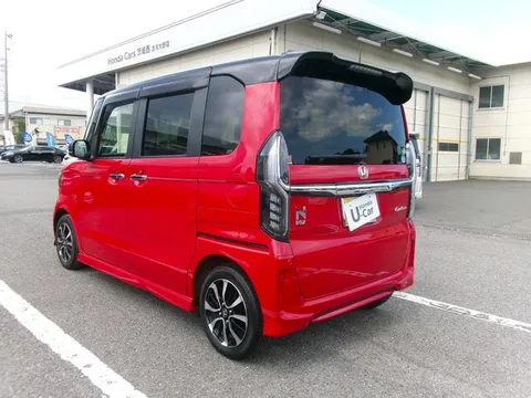 Honda N-BOX Custom