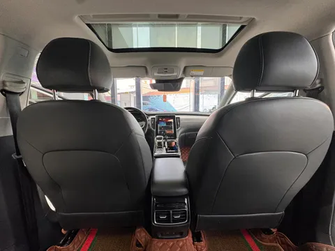 Roewe i6