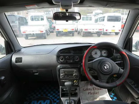 Daihatsu Mira Gino
