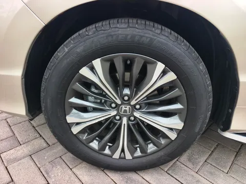 Honda UR-V